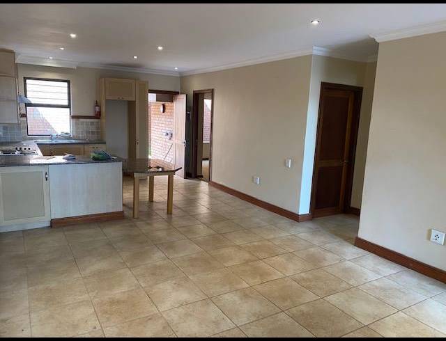 2 BEDROOM SIMPLEX FOR SALE IN NEWLANDS